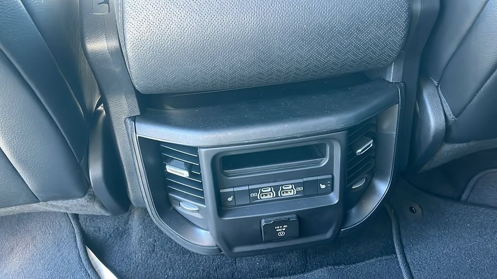 Used 2025 RAM 1500 Laramie AWD/4WD image 22