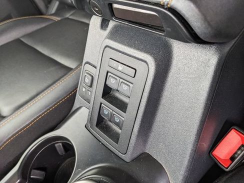 Certified 2024 Ford Bronco Badlands AWD/4WD image 28