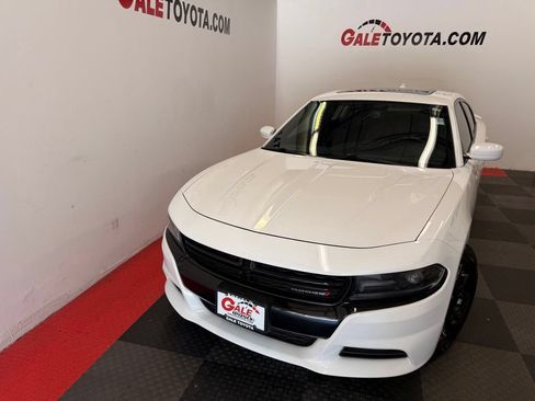 Used 2016 Dodge Charger SXT w/ AWD Plus Group image 3