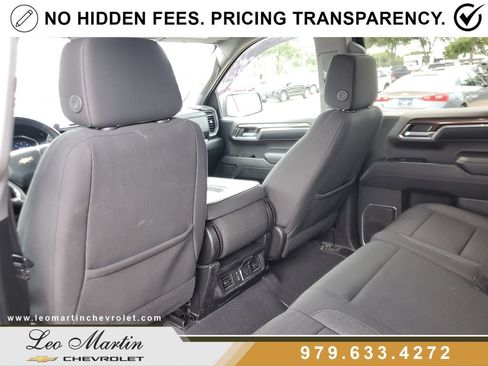 Used 2023 Chevrolet Silverado 1500 LT AWD/4WD image 10