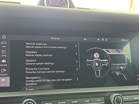 Used 2020 Porsche Macan AWD/4WD image 21