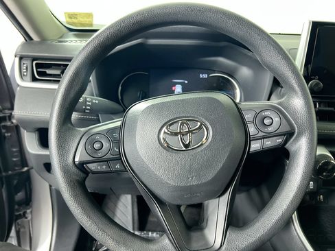 Used 2023 Toyota RAV4 LE AWD/4WD image 15