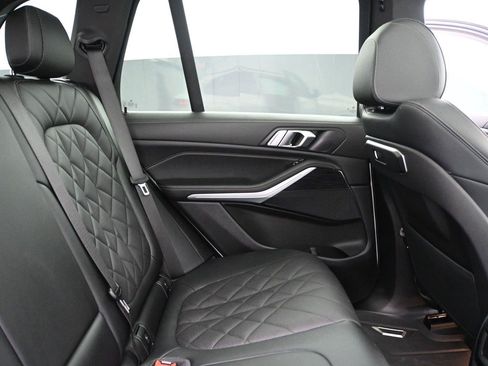 Used 2024 BMW X5 xDrive40i w/ M Sport Package AWD/4WD image 28