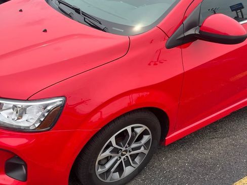 Used 2017 Chevrolet Sonic LT w/ Fun and Sun Package FWD image 2