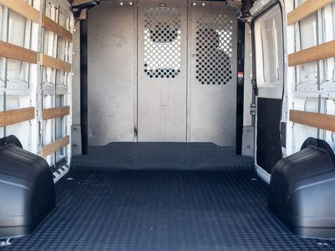 Used 2025 RAM ProMaster 2500 w/ U-Haul Equipment Group FWD image 28