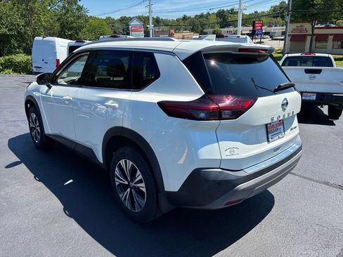 Certified 2021 Nissan Rogue SV w/ Premium Package AWD/4WD image 5