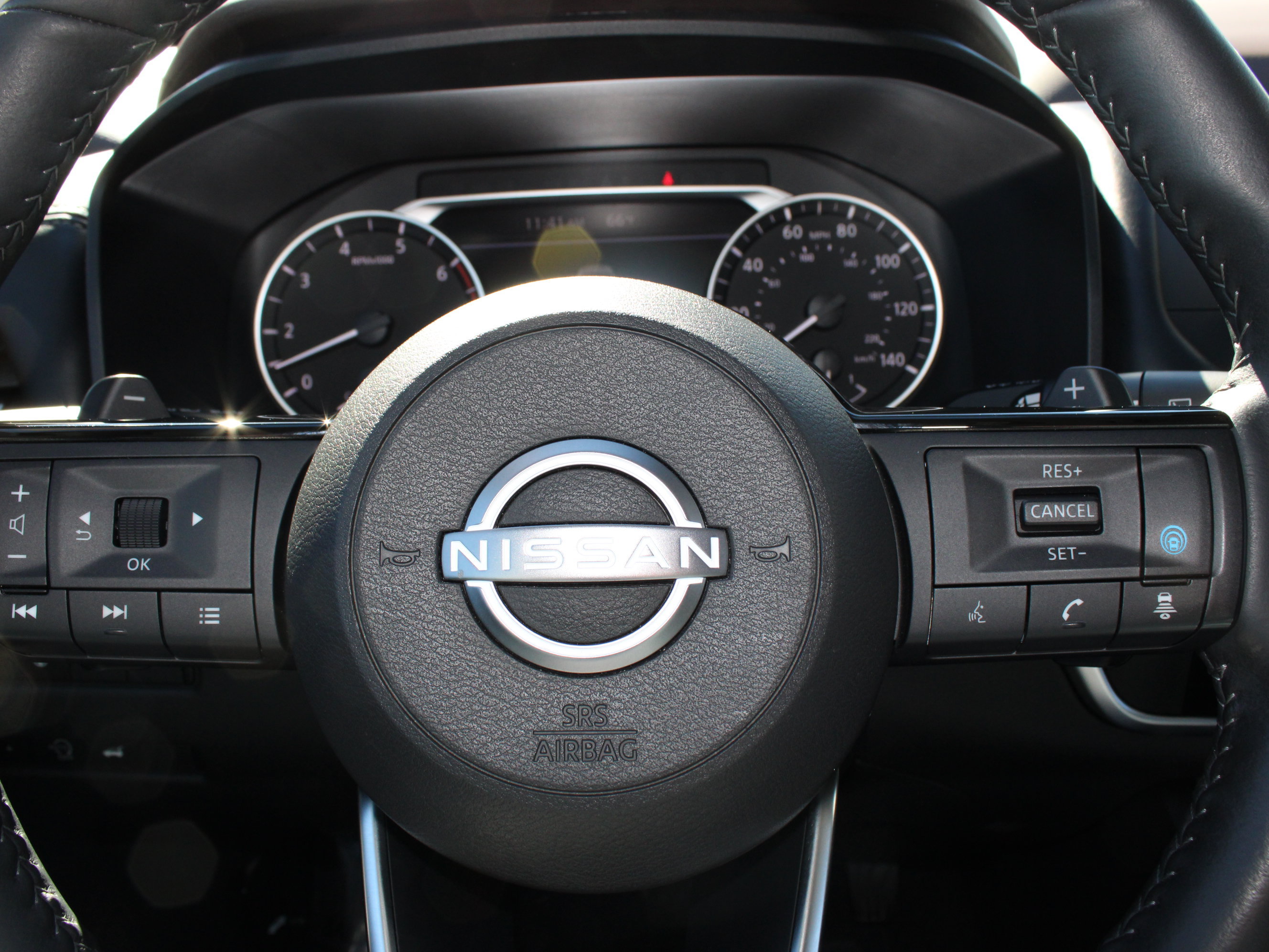 Used 2023 Nissan Rogue SV w/ SV Premium B Package AWD/4WD image 17