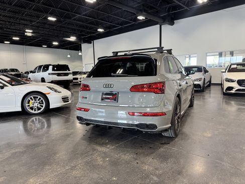 Used 2020 Audi SQ5 Prestige w/ Prestige Package AWD/4WD image 3