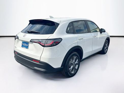 Certified 2026 Honda HR-V LX image 9