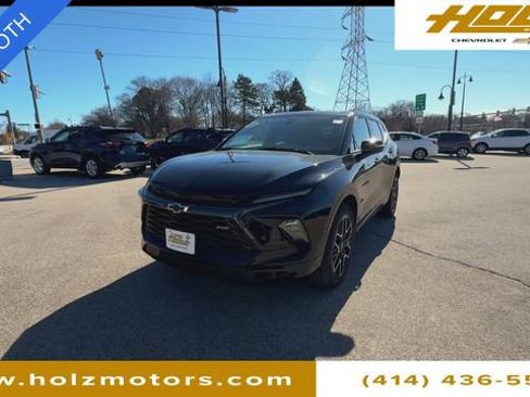 Certified 2023 Chevrolet Blazer RS w/ Driver Confidence II Package image 4