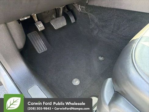 Used 2012 Lincoln MKX FWD image 25