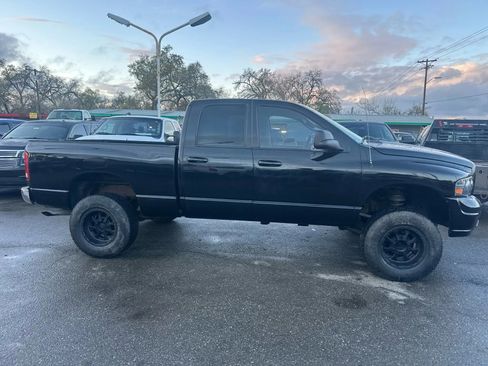 Used 2005 Dodge Ram 2500 Truck SLT image 4