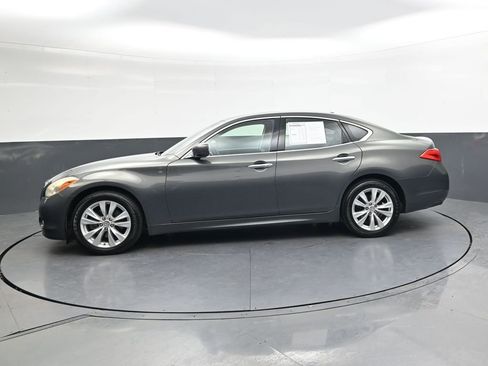 Used 2011 INFINITI M37 w/ Premium Pkg image 8