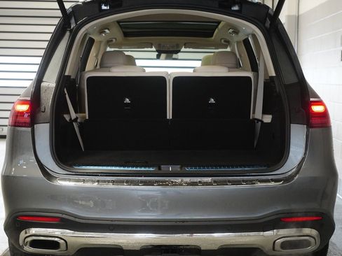 New 2026 Mercedes-Benz GLS 450 4MATIC image 34