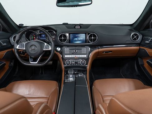 Certified 2019 Mercedes-Benz SL 550 image 15