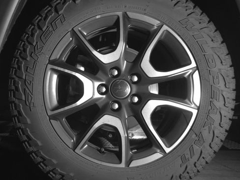 Used 2025 Jeep Compass Trailhawk AWD/4WD image 14