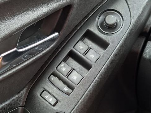 Used 2019 Chevrolet Trax Premier AWD/4WD image 15
