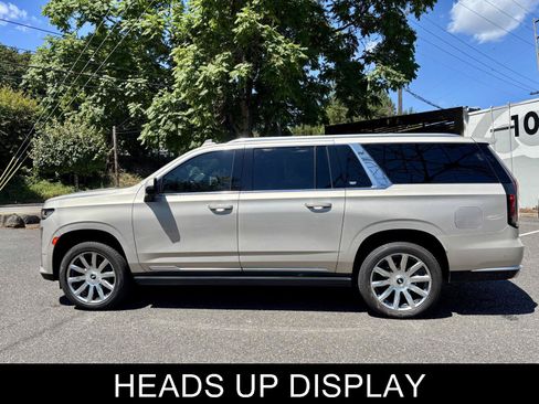 Used 2021 Cadillac Escalade ESV Premium Luxury Platinum AWD/4WD image 8