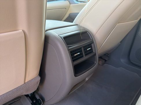 Used 2023 Cadillac XT5 Premium Luxury image 12