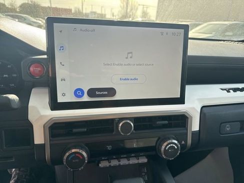 Used 2024 Toyota Tacoma TRD Off-Road image 10