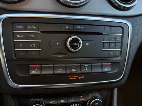 Used 2017 Mercedes-Benz GLA 250 image 13