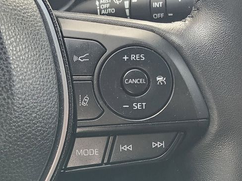 Used 2022 Toyota RAV4 XLE w/ XLE Grade Weather Package image 27