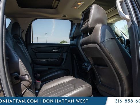Used 2016 GMC Acadia SLT w/ Open Road Package FWD image 24