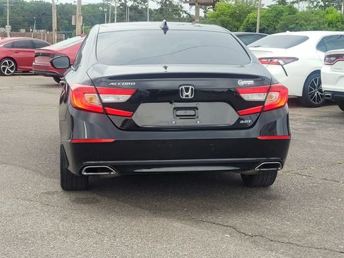 Used 2018 Honda Accord EX-L image 9