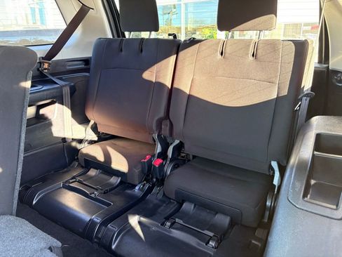 Used 2022 Toyota 4Runner SR5 image 9