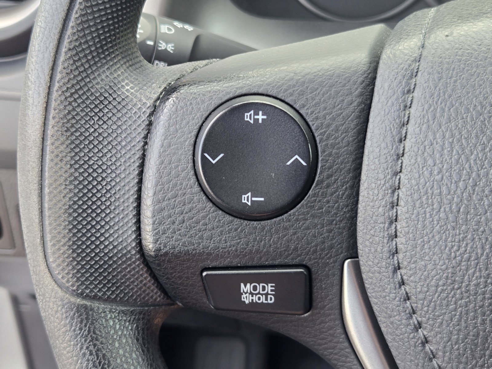 Used 2016 Toyota RAV4 LE FWD image 19