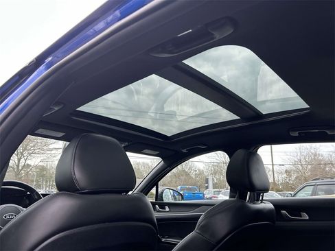 Used 2021 Kia K5 GT-Line image 11