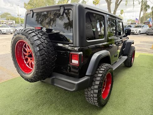 Used 2019 Jeep Wrangler Unlimited Sport S AWD/4WD image 6