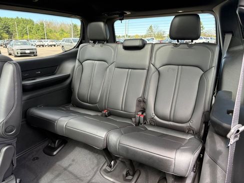 New 2026 Jeep Grand Wagoneer 4WD image 13