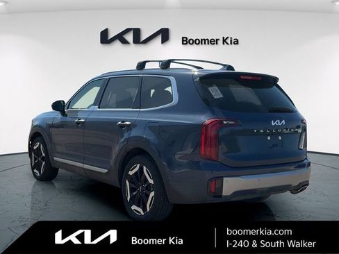 Certified 2025 Kia Telluride S image 7