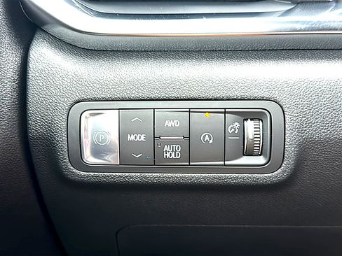 New 2026 GMC Terrain Elevation w/ Black Edition AWD/4WD image 27