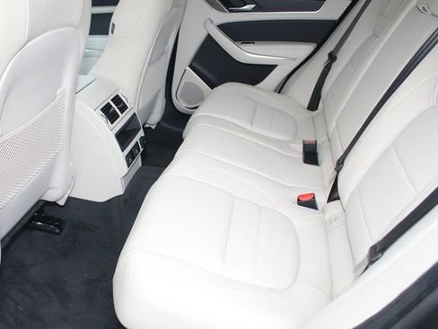 New 2026 Jaguar F-PACE R-Dynamic S image 5