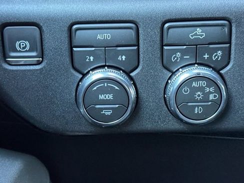 New 2026 GMC Sierra 1500 Elevation image 26