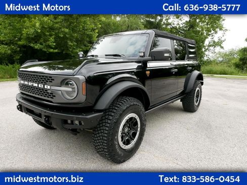 Used 2021 Ford Bronco Badlands image 1