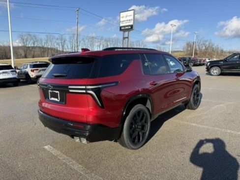 New 2026 Chevrolet Traverse RS image 5