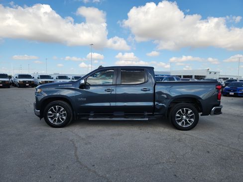 Used 2019 Chevrolet Silverado 1500 LT w/ Texas Edition RWD image 4