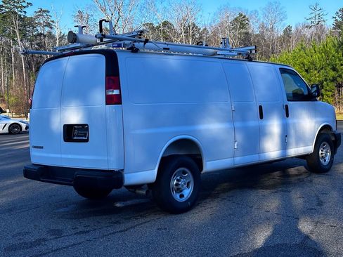 Used 2025 Chevrolet Express 2500 Extended w/ Communications Package image 11
