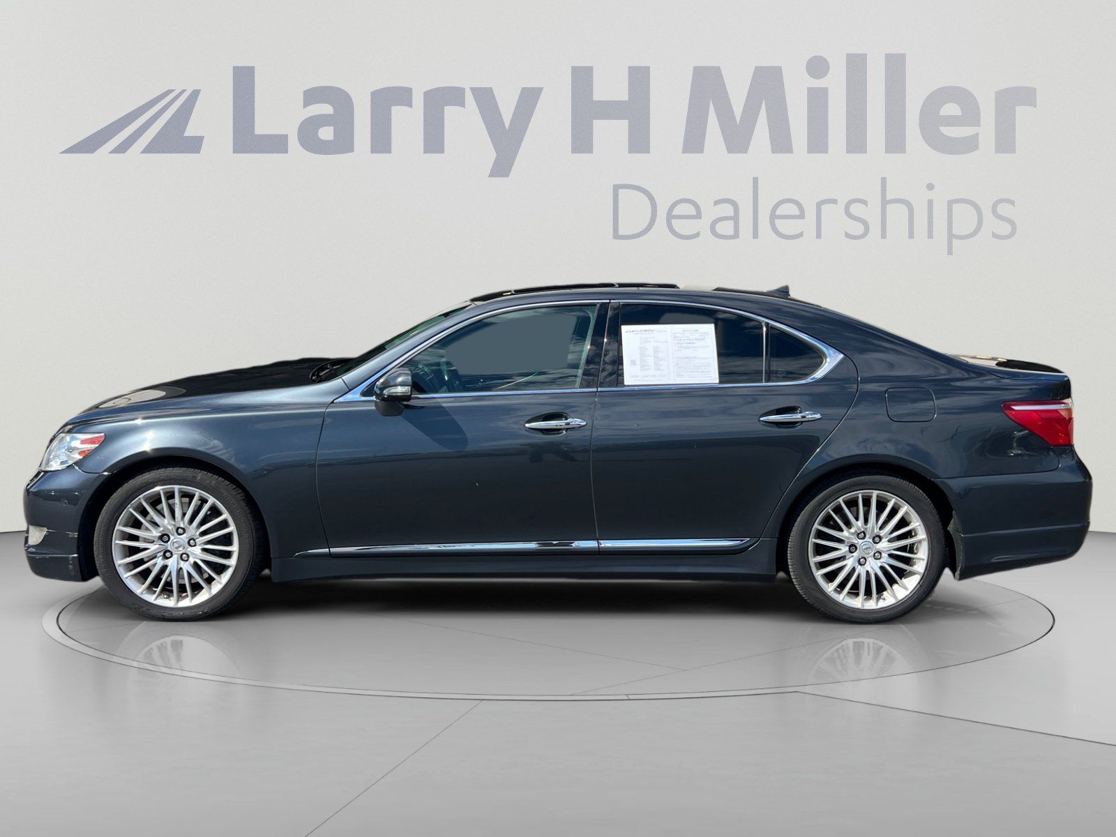 Used 2011 Lexus LS 460 w/ Sport Pkg RWD image 2