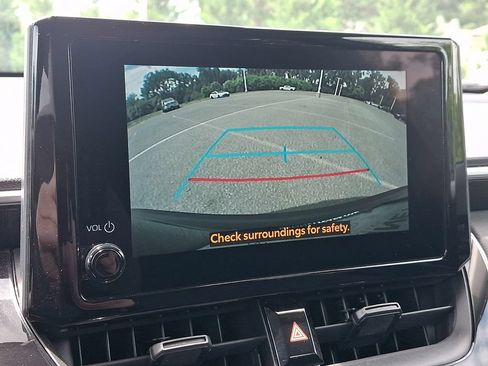 Certified 2023 Toyota Corolla Cross LE AWD/4WD image 16