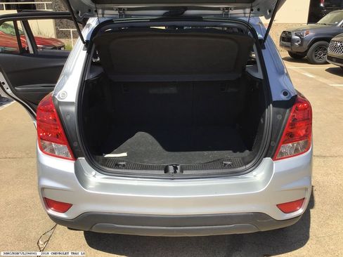 Used 2018 Chevrolet Trax LS image 14
