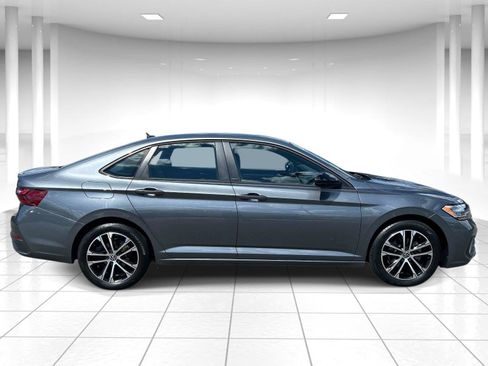 Certified 2023 Volkswagen Jetta Sport FWD image 2