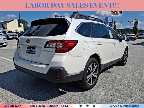 Used 2018 Subaru Outback 2.5i Limited AWD/4WD image 10
