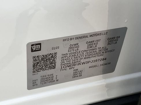 Used 2023 Chevrolet Traverse LT FWD image 28