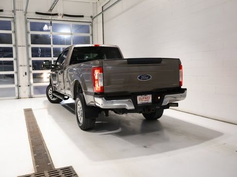 Used 2019 Ford F250 XLT image 36