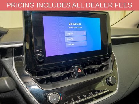 Used 2025 Toyota Corolla LE FWD image 12