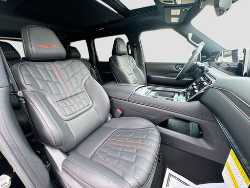 New 2025 Nissan Armada PRO-4X w/ Pro-4X Premium Package image 31